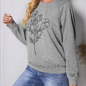 Women’s Shein XL Raglan Sweatshirt with Floral Print Cuffed Hem and Sleeves NWT
